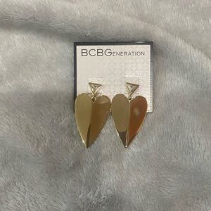NWT BCBGeneration heart Shaped Earrings